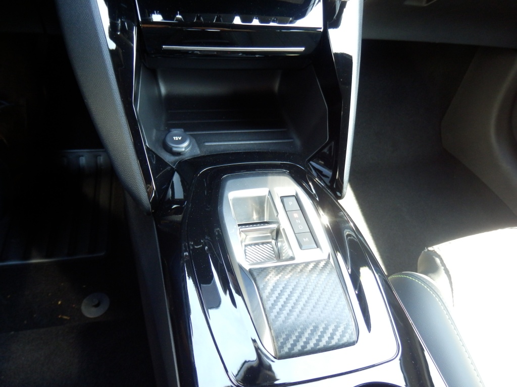 27879021-20.jpg