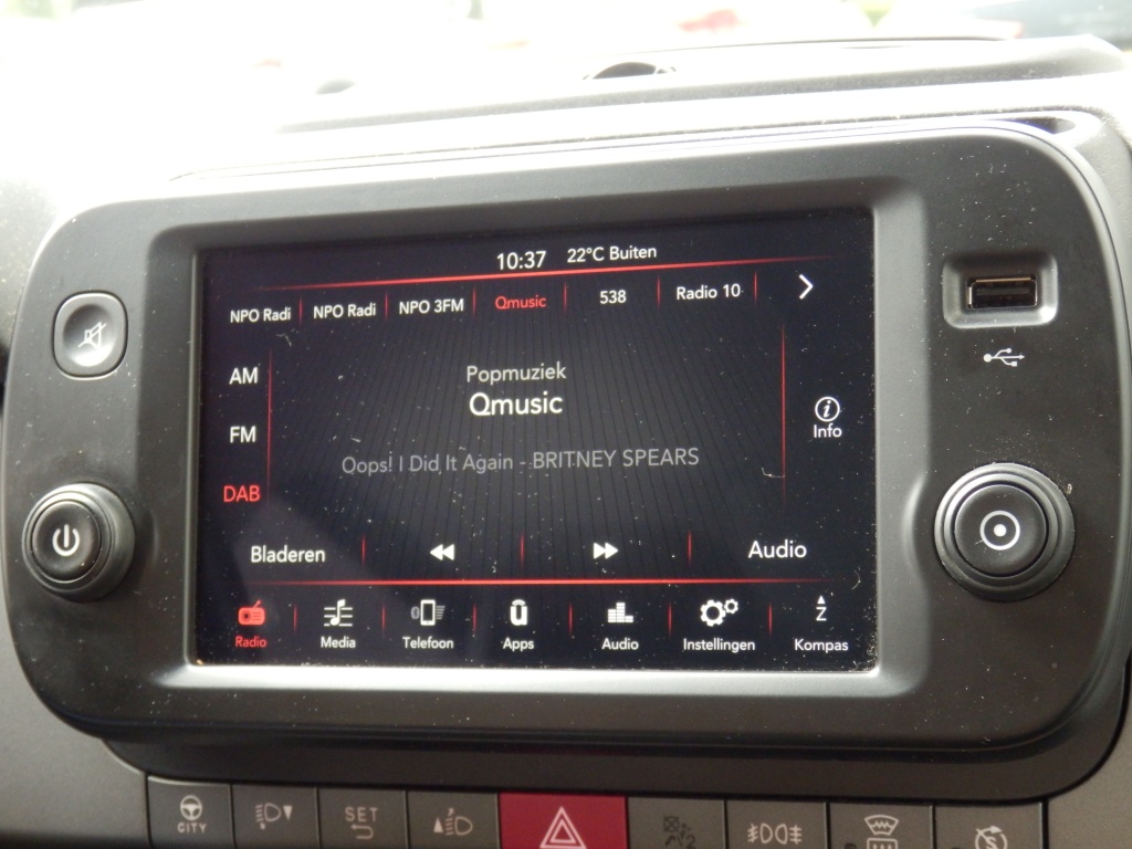 45983948-10.jpg