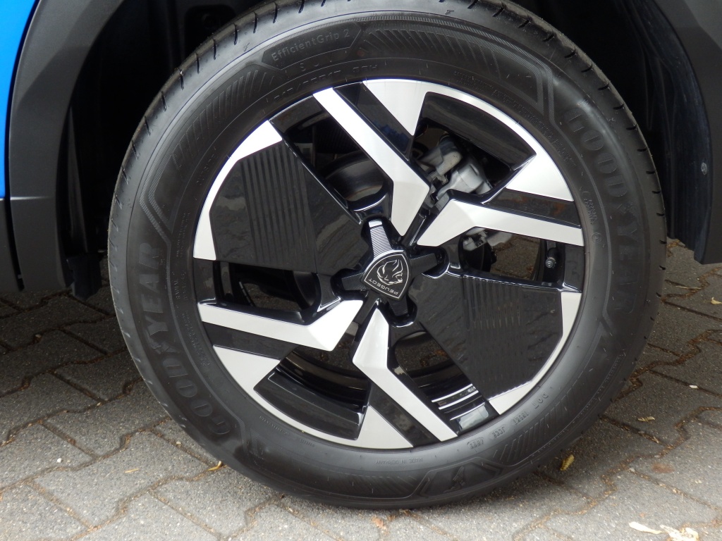 45993057-5.jpg
