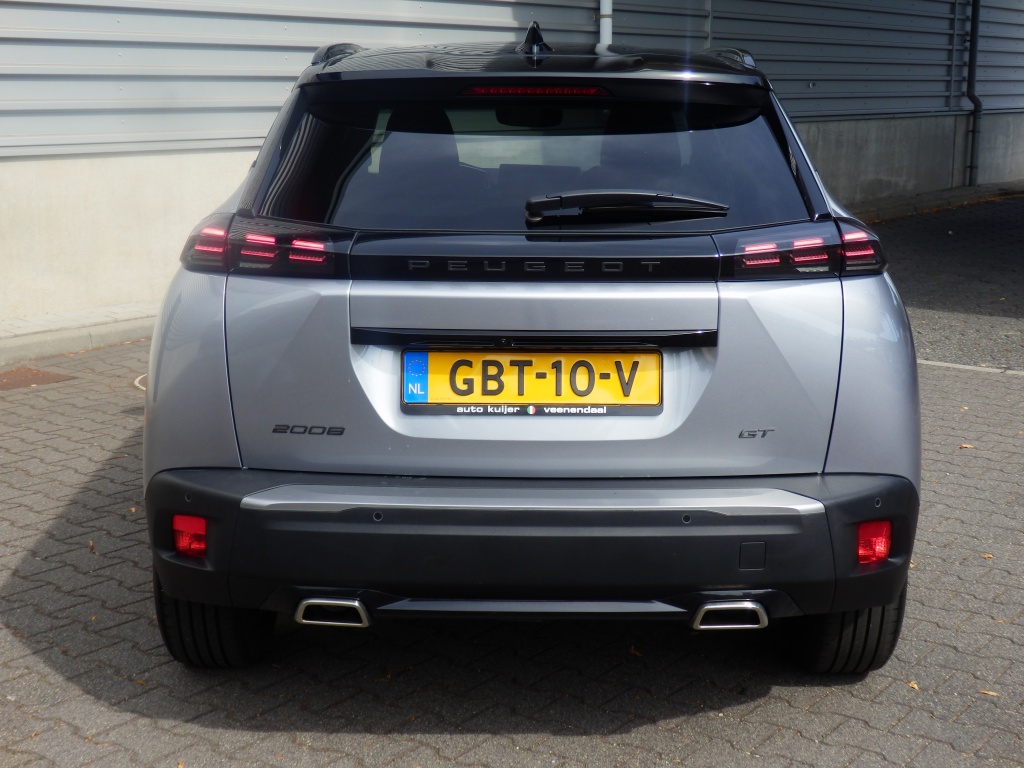 46494784-4.jpg