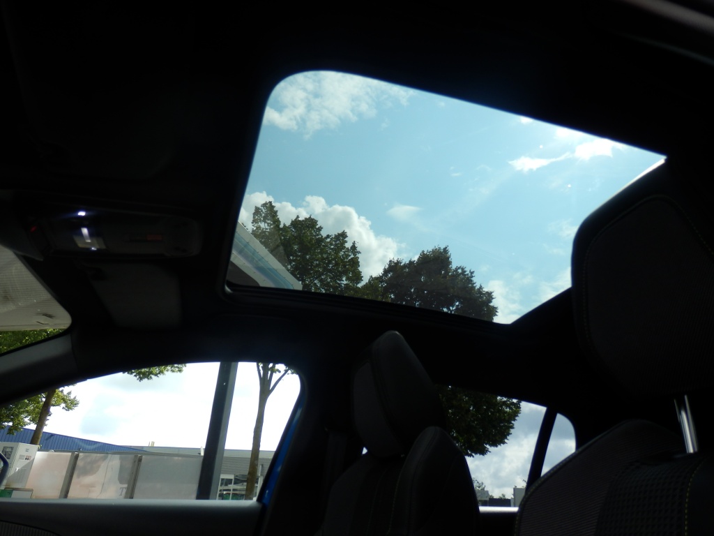 46670904-24.jpg