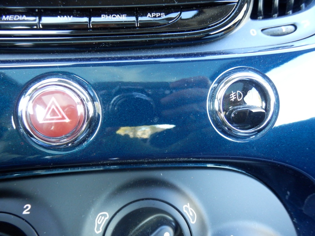 47700449-21.jpg