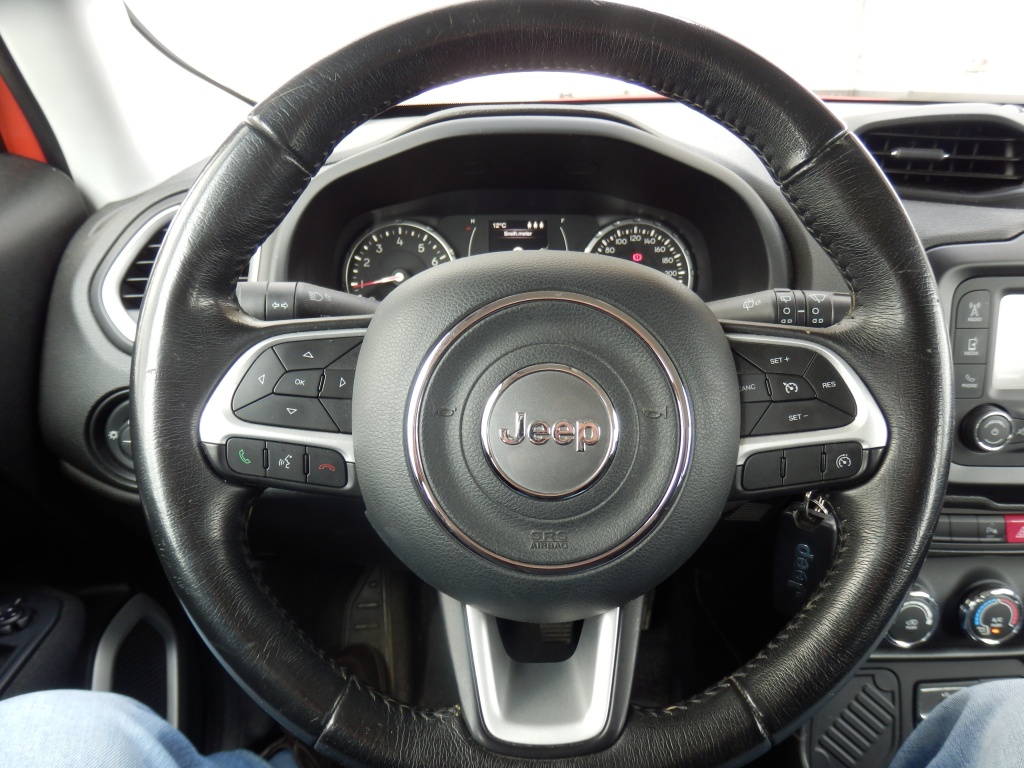 52249440-10.jpg