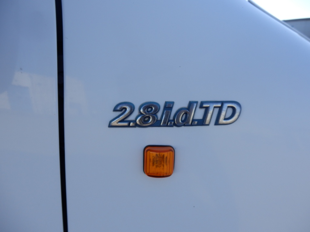 53049070-38.jpg